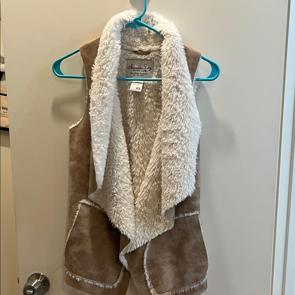 American rag Brown Sherpa-Lined Vest